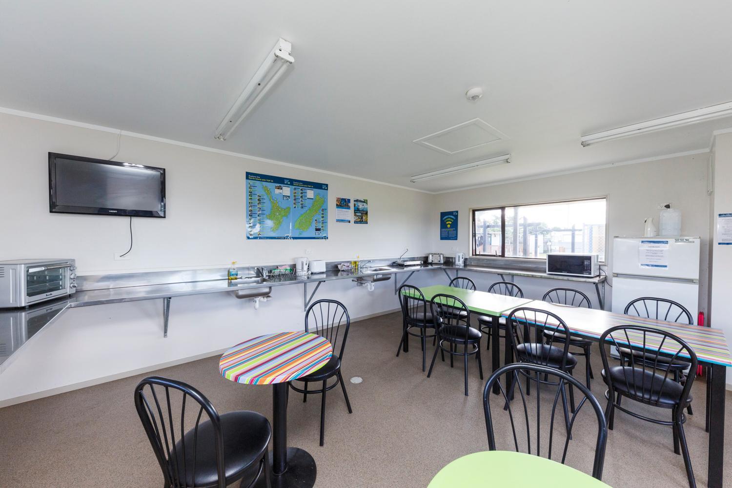Foxton Beach Holiday Park Esterno foto