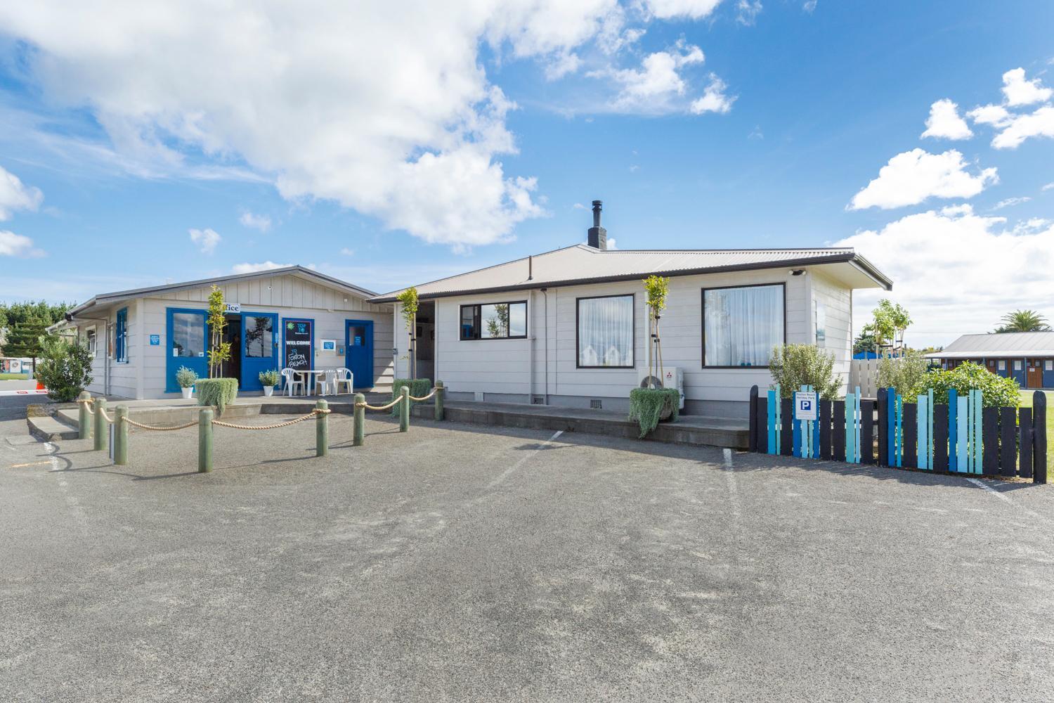 Foxton Beach Holiday Park Esterno foto