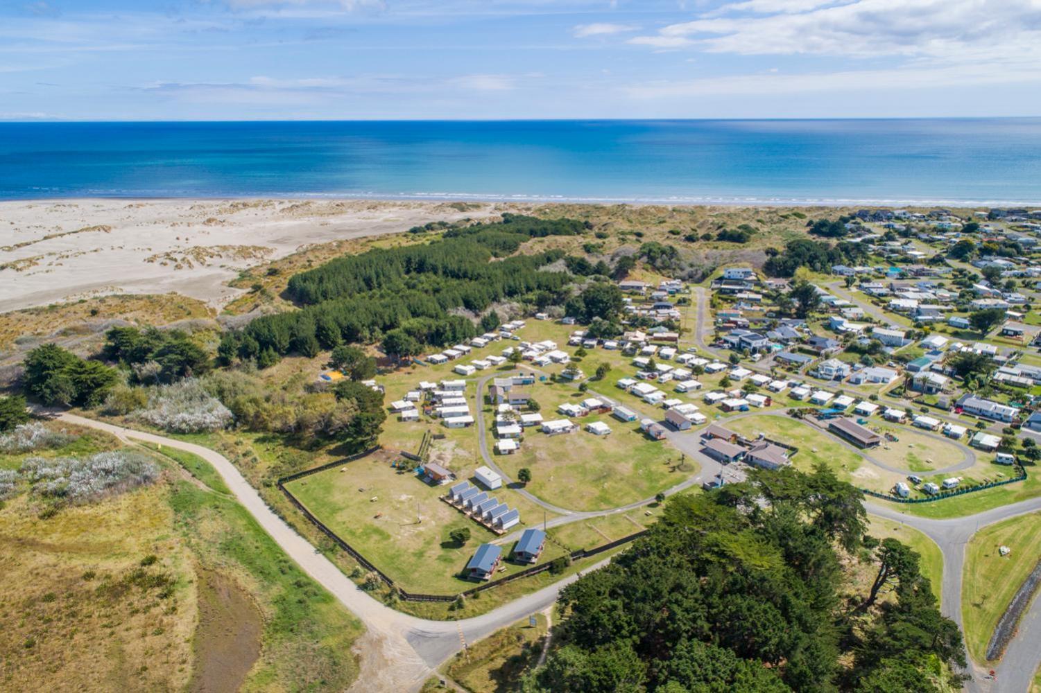 Foxton Beach Holiday Park Esterno foto