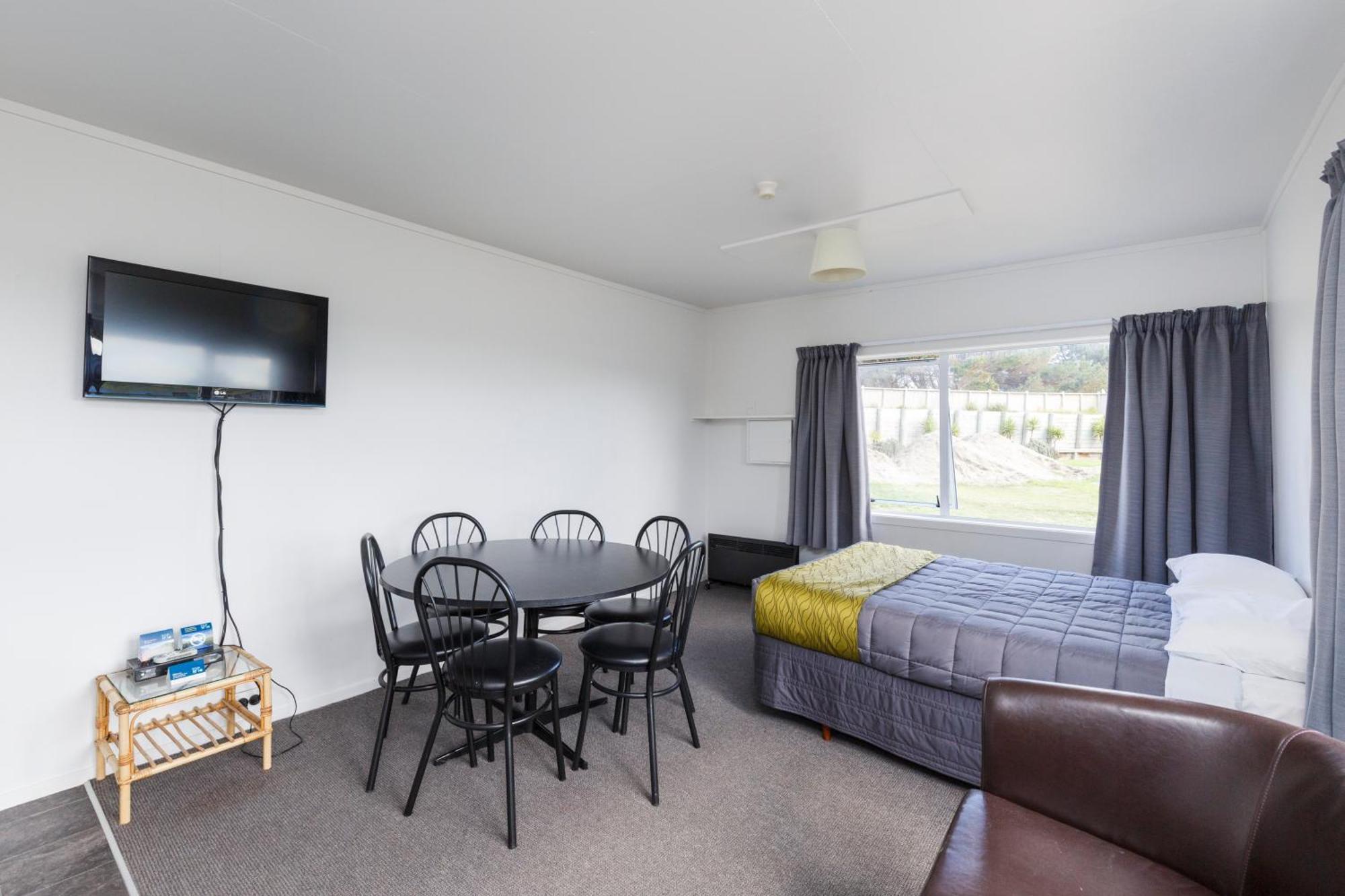 Foxton Beach Holiday Park Esterno foto