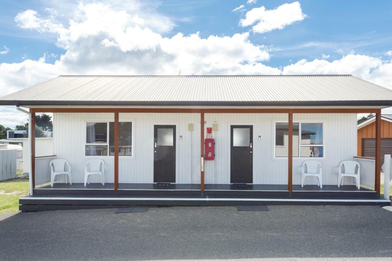 Foxton Beach Holiday Park Esterno foto