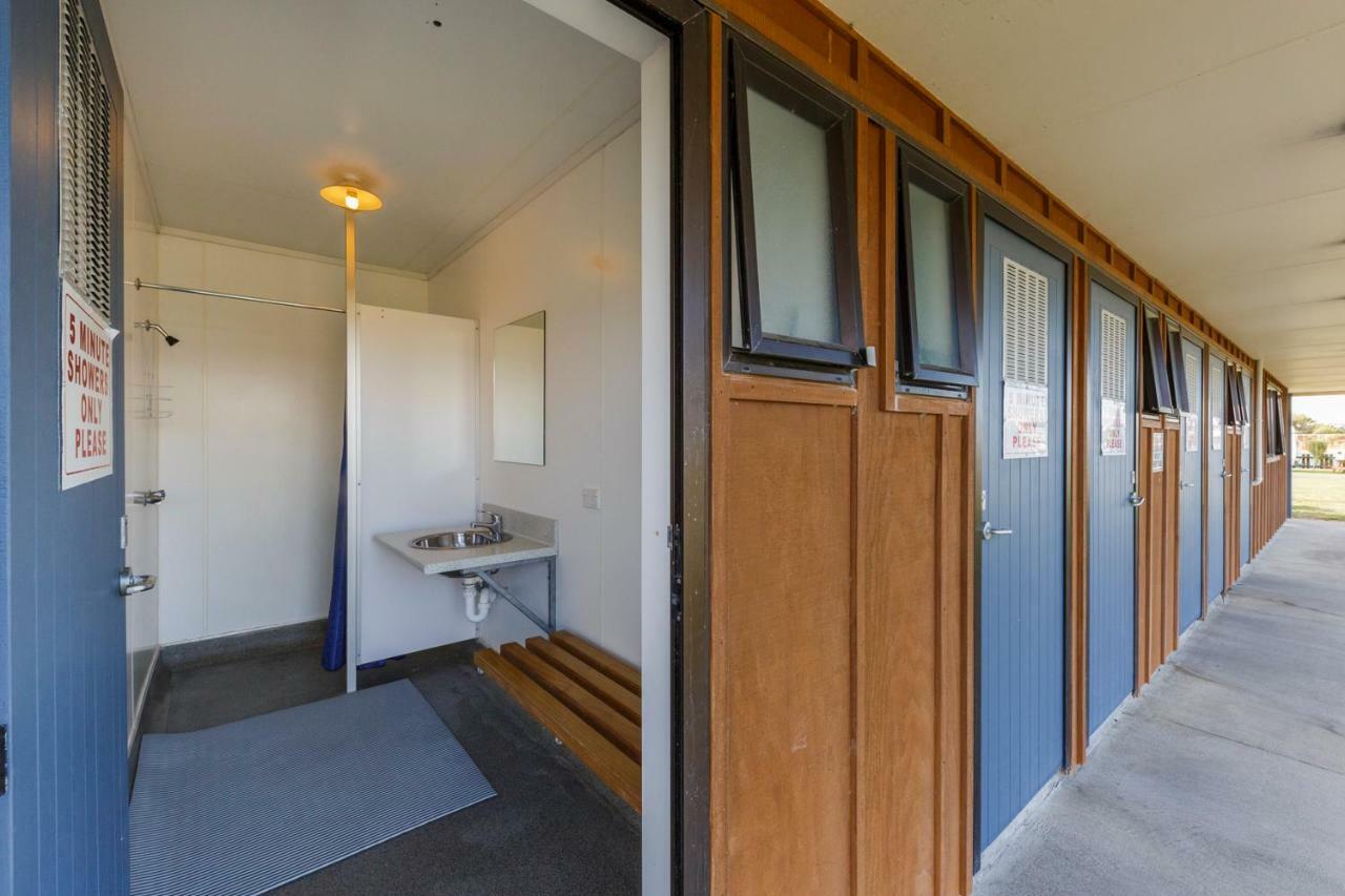 Foxton Beach Holiday Park Esterno foto